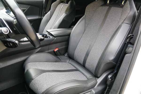car Peugeot 5008 id11501 photo #7