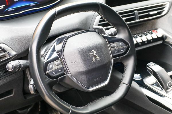 car Peugeot 5008 id11501 photo #5