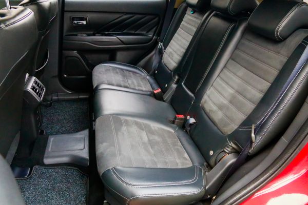 car Mitsubishi Outlander id11328 photo #8